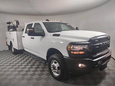 Used 2024 Ram 3500 - photo 1