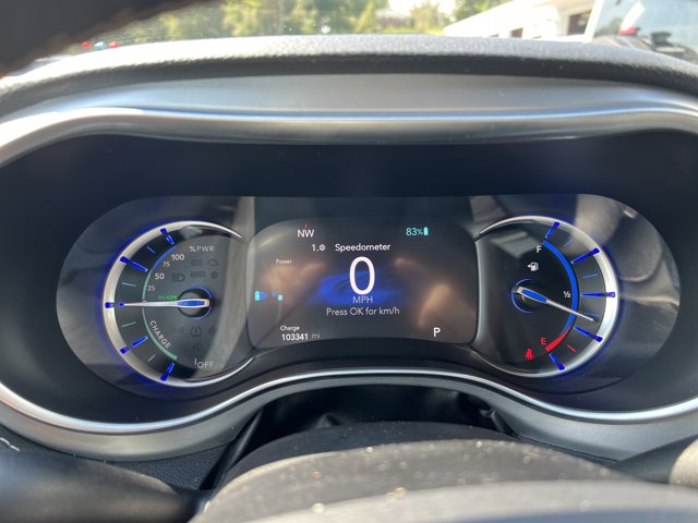 Used 2019 Chrysler Pacifica - photo 24