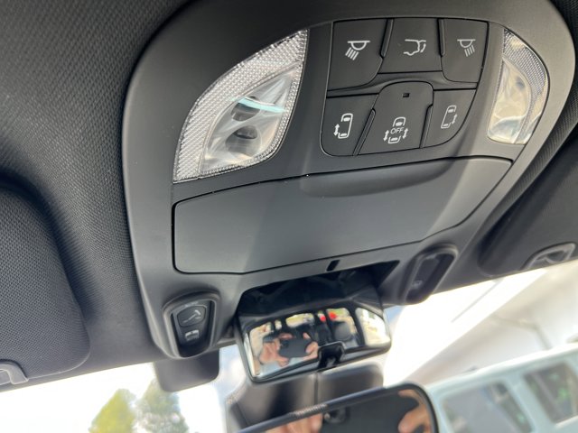 Used 2019 Chrysler Pacifica - photo 28