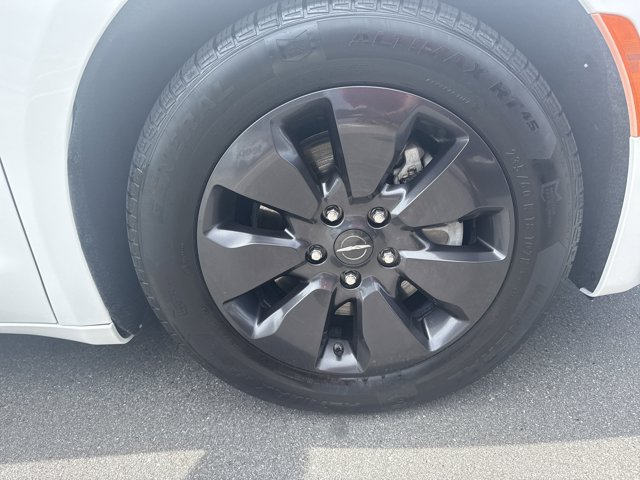 Used 2019 Chrysler Pacifica - photo 6
