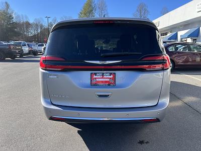 2021 Chrysler Pacifica FWD Minivan for sale #AU5332 - photo 2