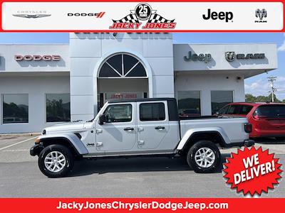 2023 Jeep Gladiator Crew Cab 4WD Pickup for sale #U5344 - photo 1