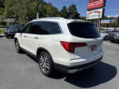 Used 2017 Honda Pilot - photo 1