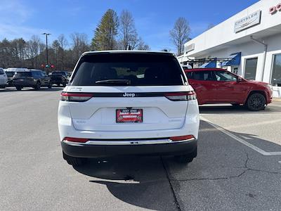 Used 2025 Jeep Grand Cherokee Laredo for sale #U5649 - photo 2