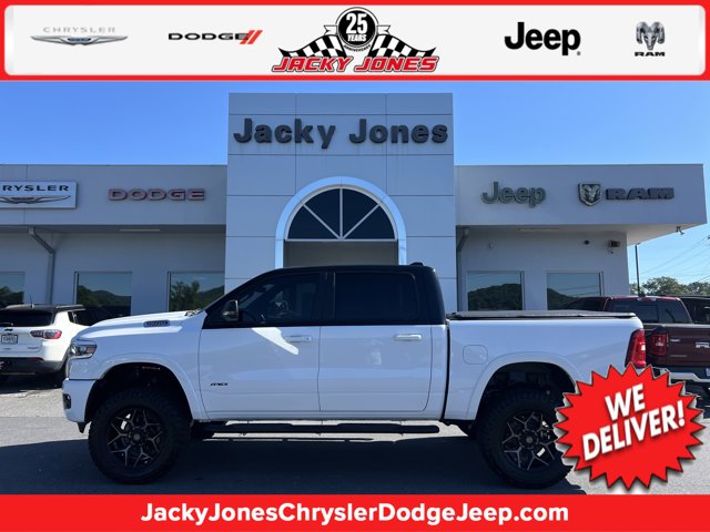 Used 2025 Ram 1500 - photo 1