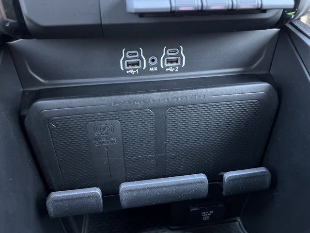 Used 2025 Ram 1500 - photo 29