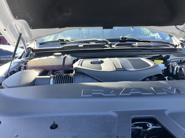 Used 2025 Ram 1500 - photo 38
