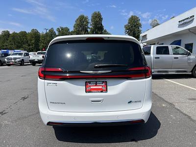 2024 Chrysler Pacifica FWD Minivan for sale #U5878 - photo 1