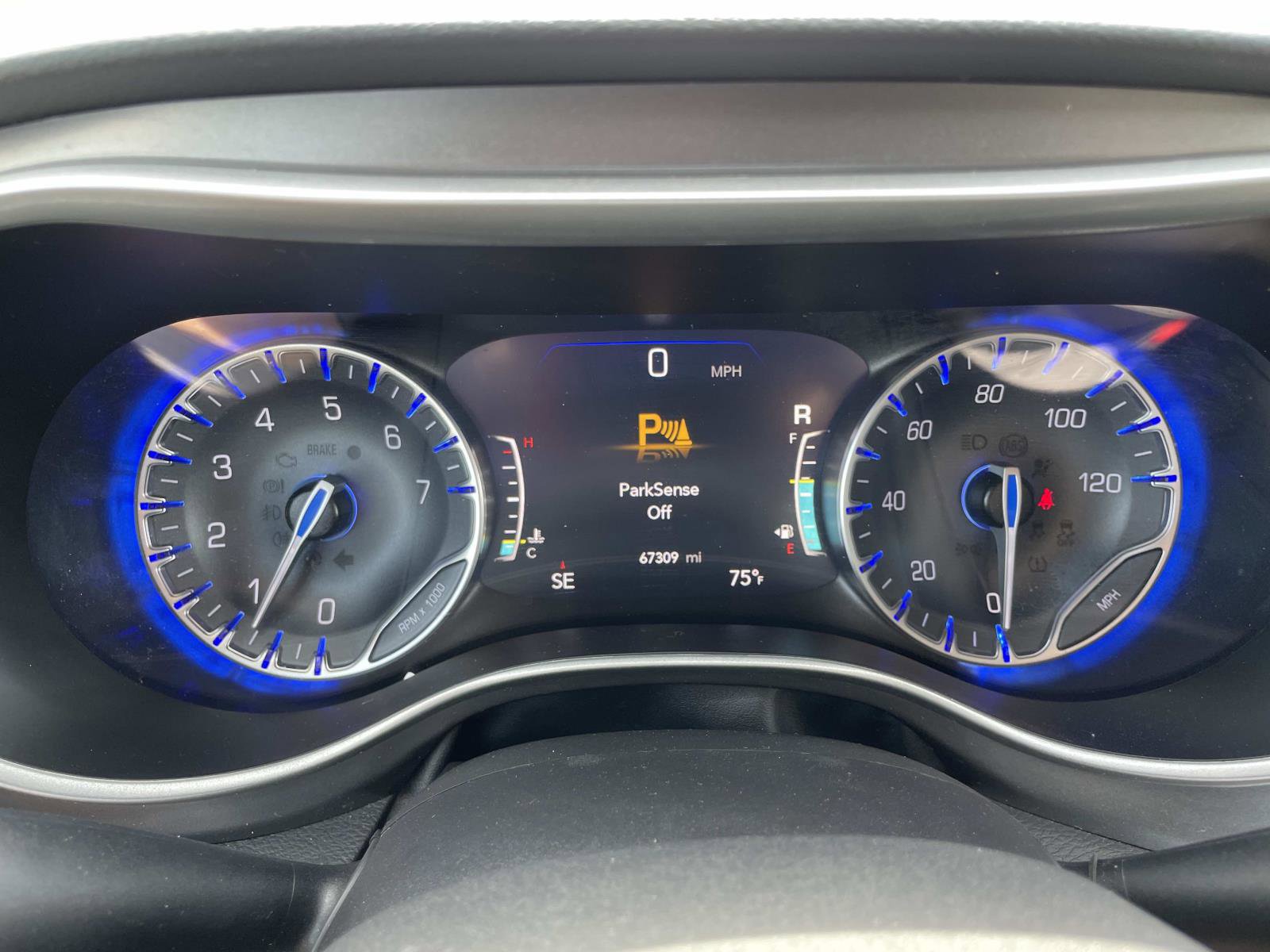 Used 2023 Chrysler Pacifica - photo 24