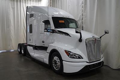 New 2026 Kenworth T680 Paccar MX/MX-13 Semi Truck for sale #0594784 - photo 1