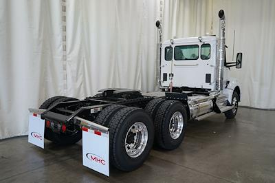 New 2026 Kenworth T880 Paccar MX/MX-13 Semi Truck for sale #0594858 - photo 2