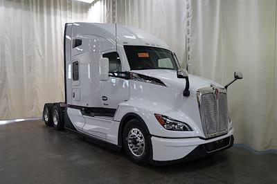 New 2026 Kenworth T680 Paccar MX/MX-13 Semi Truck for sale #0595010 - photo 1