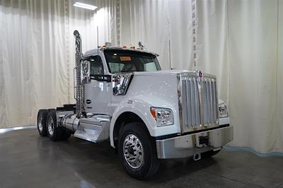 New 2026 Kenworth W990 Paccar MX/MX-13 Semi Truck for sale #0595193 - photo 1