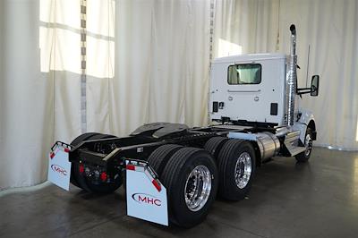 New 2026 Kenworth T880 Paccar MX/MX-13 Semi Truck for sale #0595272 - photo 2