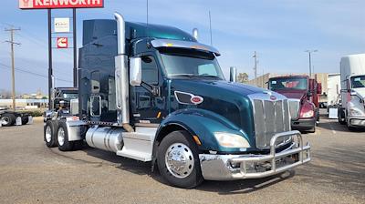 Used 2019 Peterbilt 579 6x4 Semi Truck for sale #0595579 - photo 1