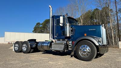 Used 2023 Kenworth W900 Cummins GX Semi Truck for sale #0595947 - photo 1