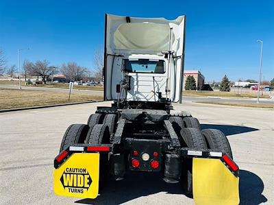 Used 2021 International LT Cummins X15, Signature Semi Truck for sale #0597204 - photo 2