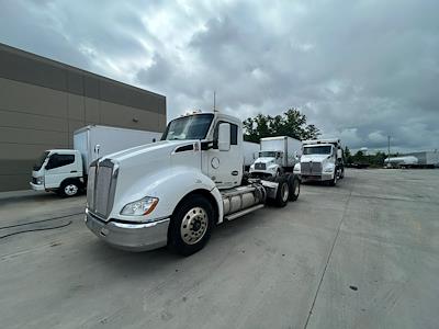 Used 2015 Kenworth T680 Paccar MX/MX-13 Semi Truck for sale #0601908 - photo 1