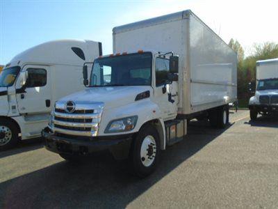 Used 2019 Hino 268A Single Cab Box Truck for sale #0603234 - photo 2