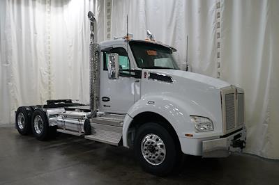 New 2026 Kenworth T880 Paccar MX/MX-13 Semi Truck for sale #0604690 - photo 1