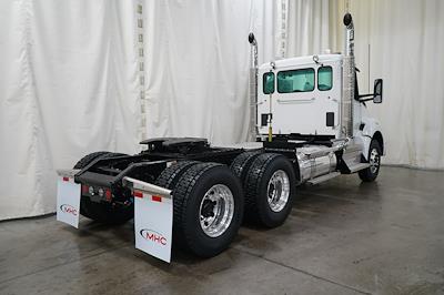 New 2026 Kenworth T880 Paccar MX/MX-13 Semi Truck for sale #0604690 - photo 2