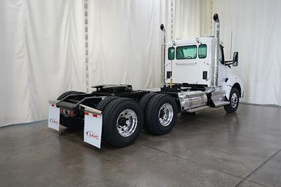 New 2026 Kenworth T880 - photo 1