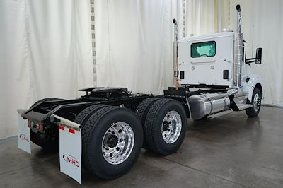 New 2026 Kenworth T880 Paccar MX/MX-13 Semi Truck for sale #0605697 - photo 2