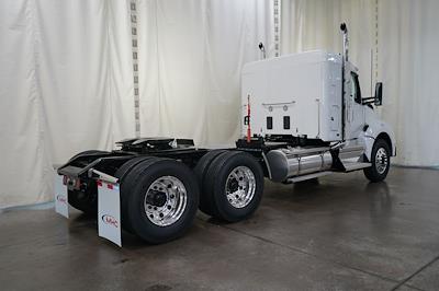 New 2026 Kenworth T880 Paccar MX/MX-13 Semi Truck for sale #0605833 - photo 2