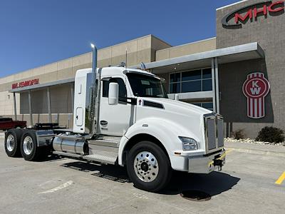 New 2026 Kenworth T880 Paccar MX/MX-13 Semi Truck for sale #0605858 - photo 1