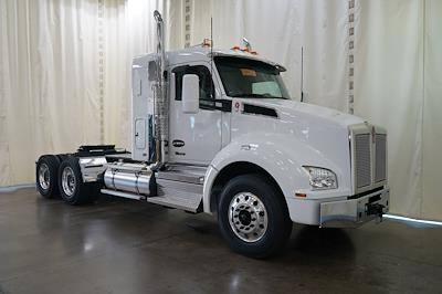 New 2026 Kenworth T880 Paccar MX/MX-13 Semi Truck for sale #0606043 - photo 1
