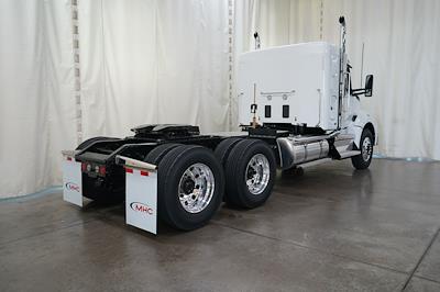 New 2026 Kenworth T880 Paccar MX/MX-13 Semi Truck for sale #0606107 - photo 2