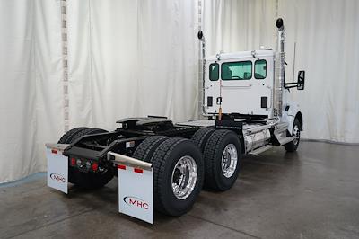 New 2026 Kenworth T880 Paccar MX/MX-13 Semi Truck for sale #0606520 - photo 2