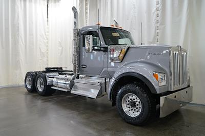 New 2026 Kenworth W990 Paccar MX/MX-13 Semi Truck for sale #0606754 - photo 1
