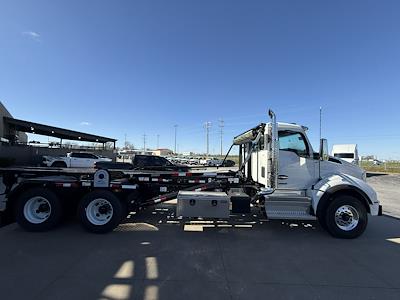 New 2026 Kenworth T880 - photo 1