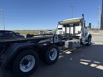 New 2026 Kenworth T880 - photo 1