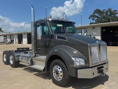 New 2026 Kenworth T880 Paccar MX/MX-13 Semi Truck for sale #0606981 - photo 1