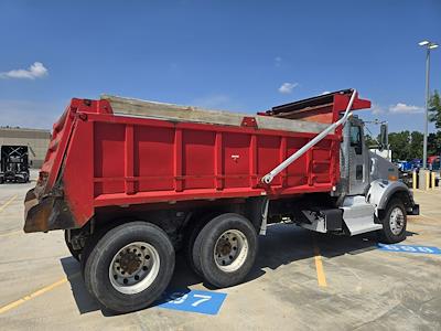 Used 2013 Kenworth T800 Dump Truck for sale #0607469 - photo 2