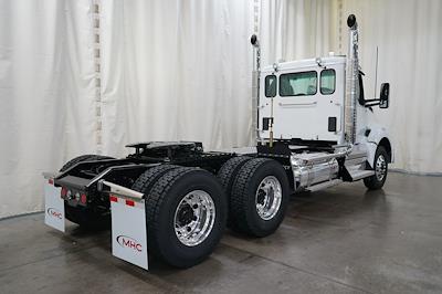 New 2026 Kenworth T880 Paccar MX/MX-13 Semi Truck for sale #0607633 - photo 2