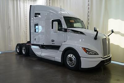 New 2026 Kenworth T680 Paccar MX/MX-13 Semi Truck for sale #0608111 - photo 1