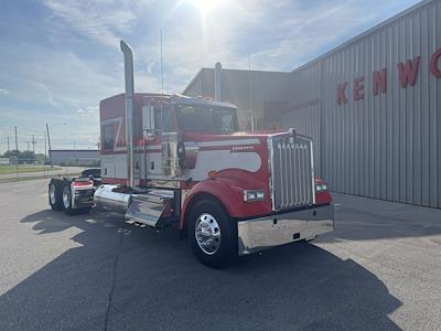 New 2026 Kenworth W900 Cummins GX Semi Truck for sale #0609088 - photo 1