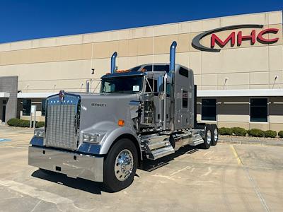 New 2026 Kenworth W900 Cummins GX Semi Truck for sale #0610179 - photo 2