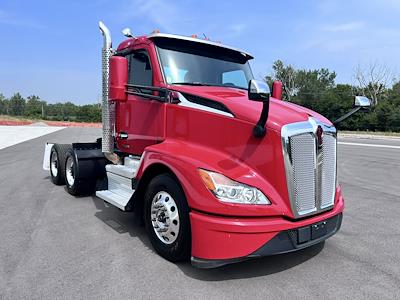 Used 2023 Kenworth T680 Paccar MX/MX-13 Semi Truck for sale #0610225 - photo 1