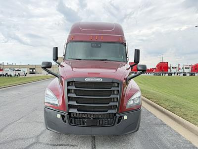 Used 2022 Freightliner Cascadia Detroit Diesel DD15 Semi Truck with Sleeper Cab for sale #0610485 - photo 2