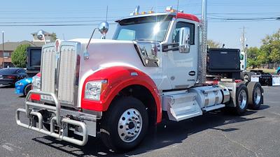 Used 2024 Kenworth W990 Cummins ISX / X15 Semi Truck for sale #0610624 - photo 2