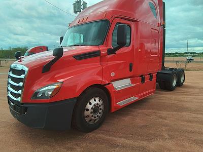 Used 2023 Freightliner Cascadia Detroit Diesel DD15 Semi Truck with Sleeper Cab for sale #0610991 - photo 1
