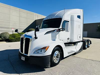 Used 2024 Kenworth T680 Cummins ISX / X15 Semi Truck for sale #0611868 - photo 2