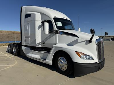Used 2024 Kenworth T680 Cummins ISX / X15 Semi Truck for sale #0611875 - photo 1