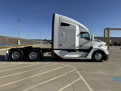 Used 2024 Kenworth T680 Cummins ISX / X15 Semi Truck for sale #0611875 - photo 2