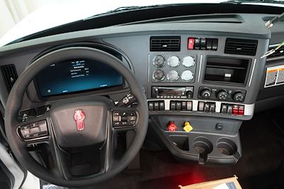 New 2026 Kenworth T880 Cummins ISX / X15 Semi Truck for sale #0611885 - photo 2