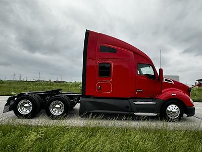 Used 2022 Kenworth T680 Cummins ISX / X15 Semi Truck for sale #0612545 - photo 2